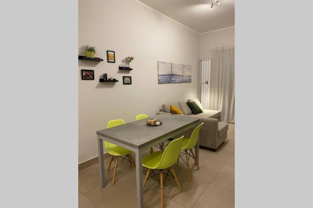 B&B Piano1 Interno5 - Accogliente E Moderno Bilocale Vicino Al Centro Салерно Екстер'єр фото